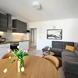 Kozina Apartment